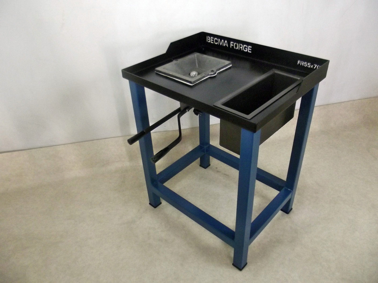 Becma Quench S - Blacksmith Forge
