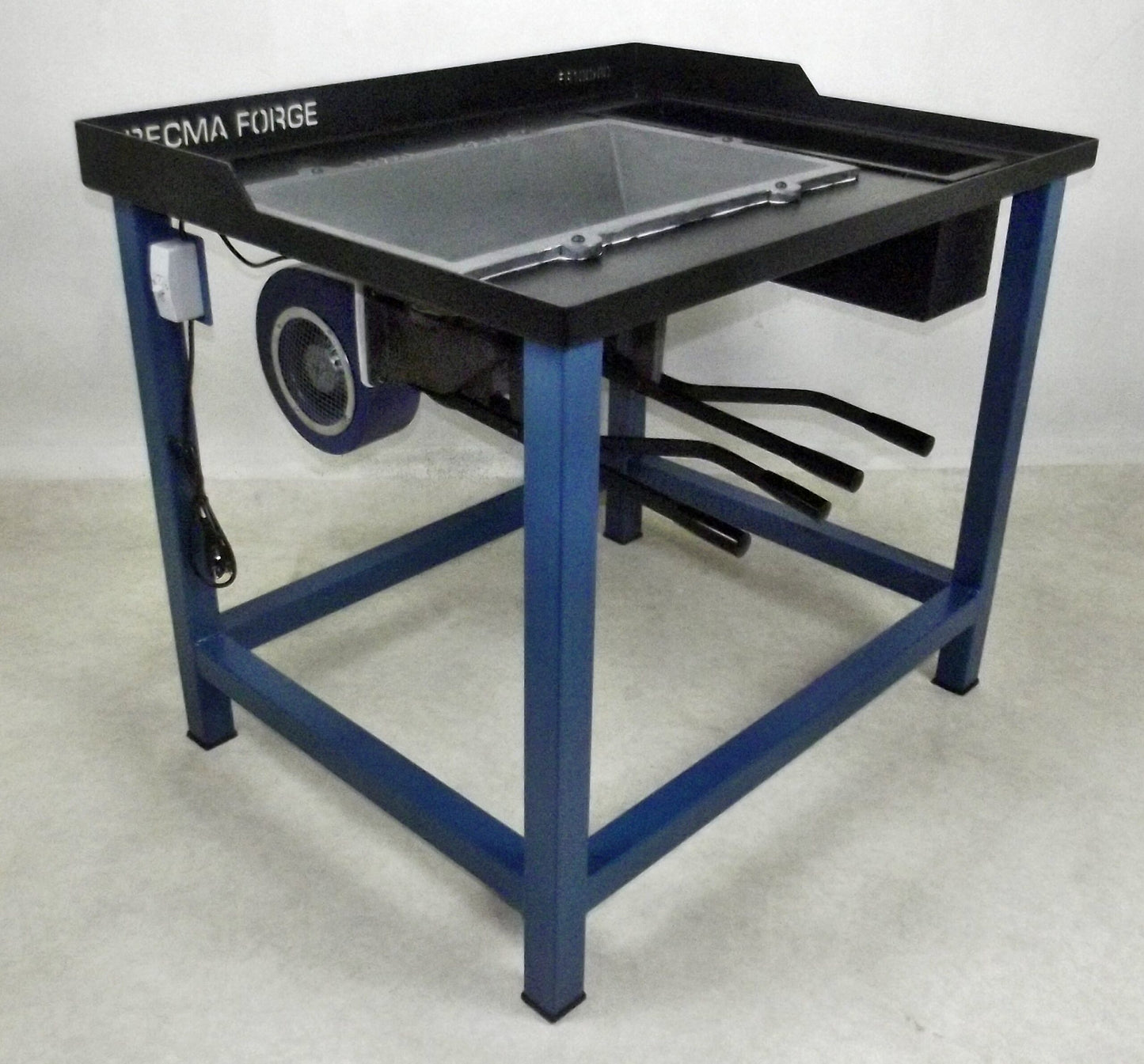 Becma Quench XXL - Blacksmith Forge