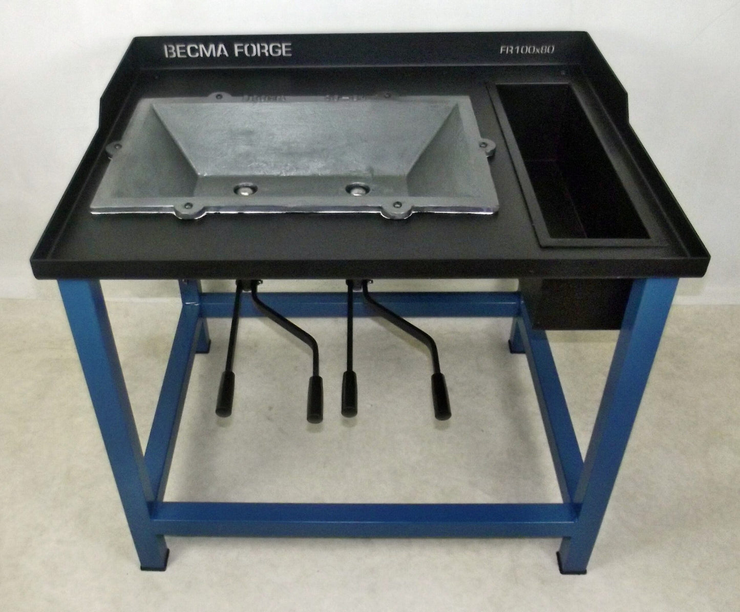Becma Quench XXL - Blacksmith Forge